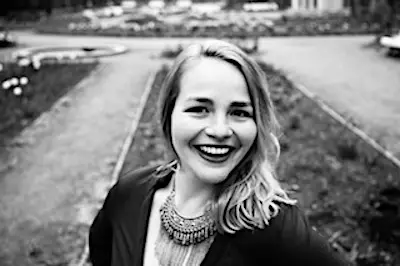 KATHARINA LÖWE
